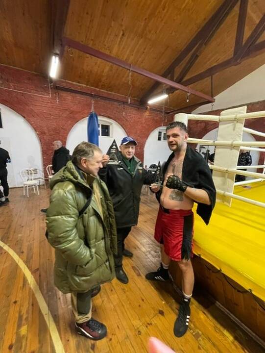 Varžovai: „Semipro“ lygos turnyre kovojo olimpinių svorio kategorijų boksininkai.