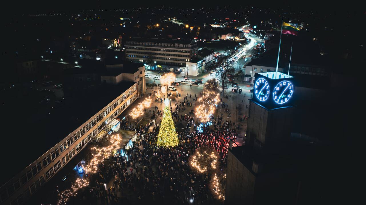 Suspindo Alytaus miesto Kalėdų eglutė