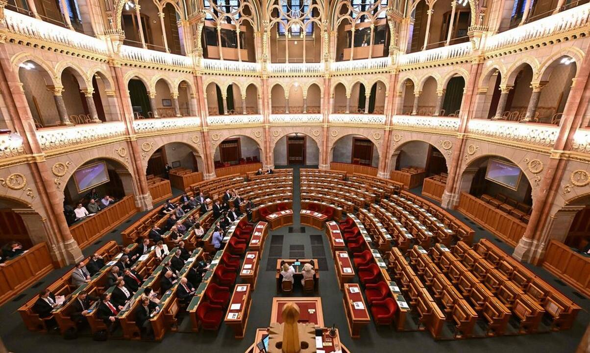 Vengrijos valdančioji partija užkirto kelią balsavimui dėl Švedijos stojimo į NATO