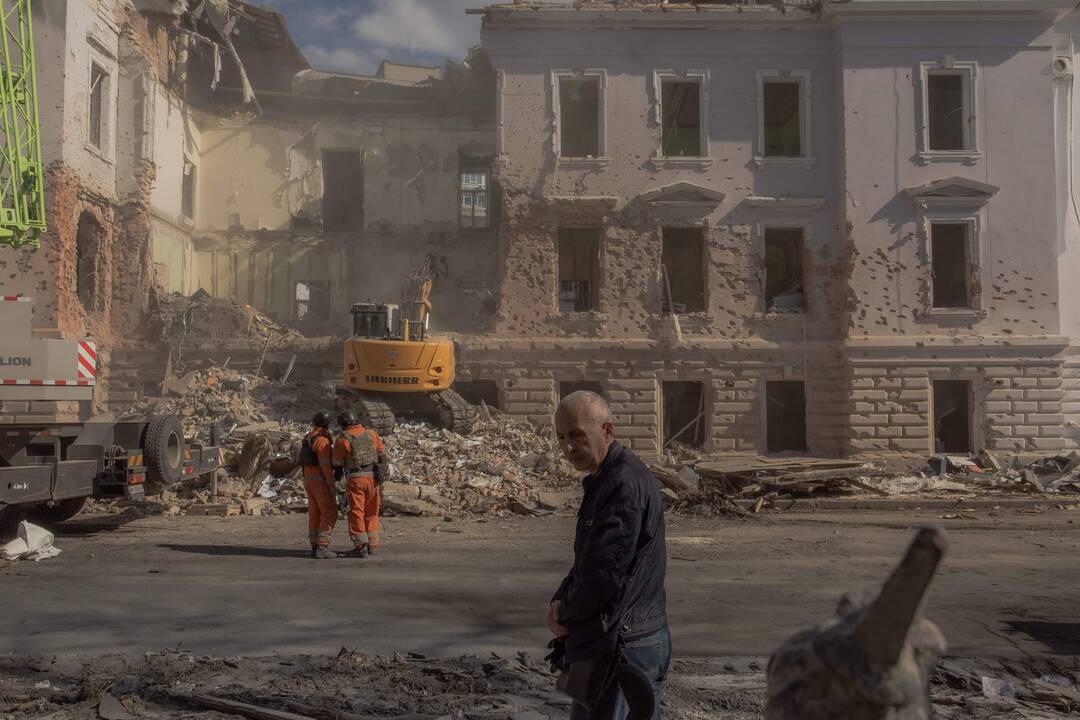 Žmonių, žuvusių per Rusijos raketų smūgį Sumuose, skaičius išaugo iki 36