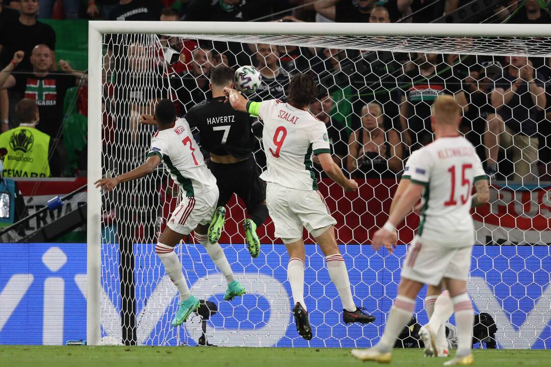 Europos futbolo čempionatas: Vokietija–Vengrija 2:2
