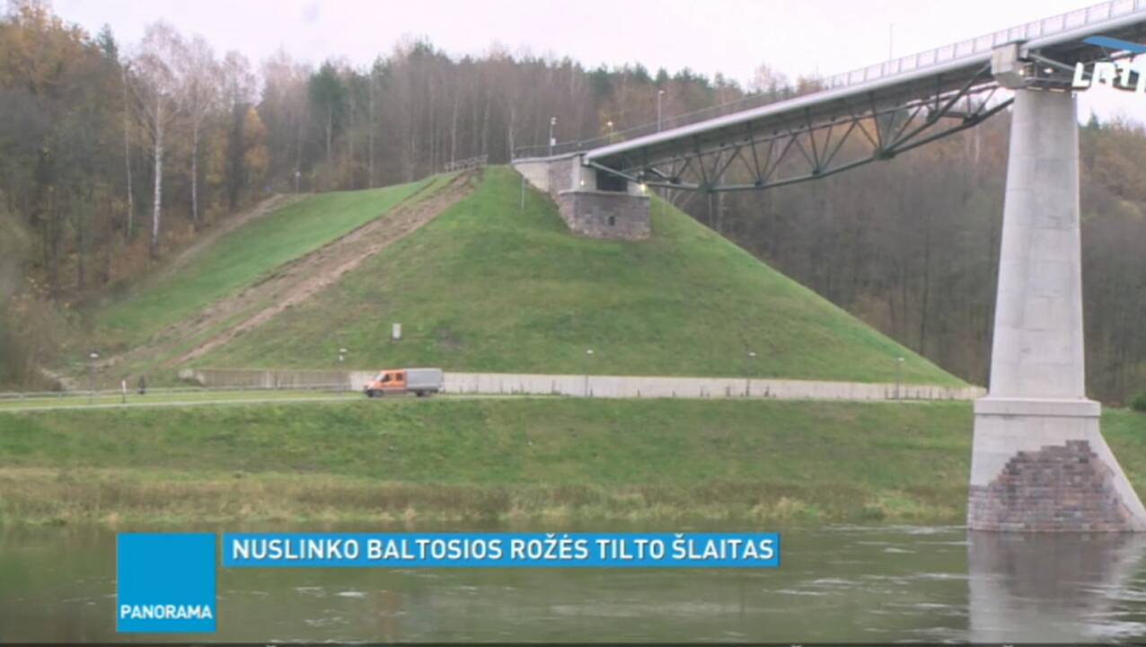 Alytuje nuslinko pėsčiųjų tilto per Nemuną šlaitas