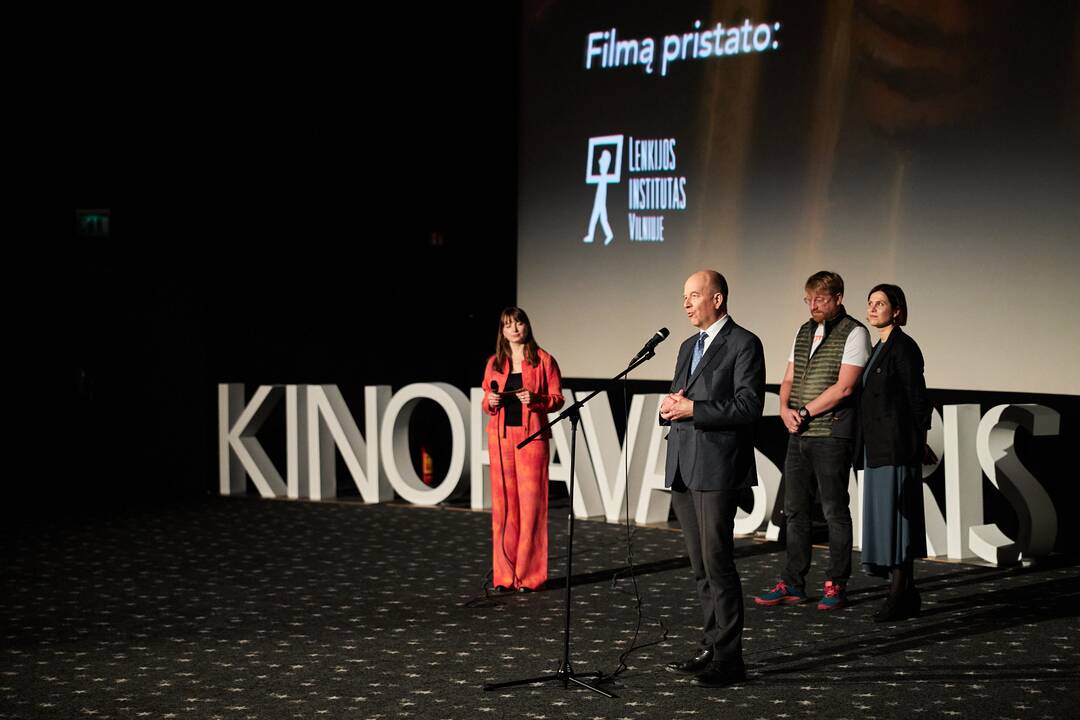  Filmo „Kaimiečiai“ premjera