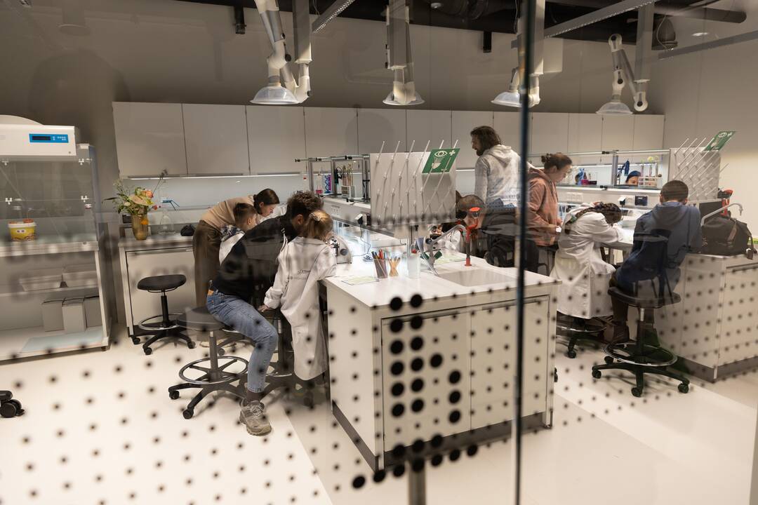 „Mokslo sala“ pakvietė nemokamai išbandyti modernias laboratorijas