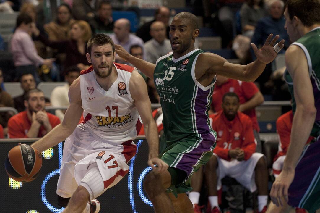 M. Kuzminsko ekipa svečiuose pralaimėjo "Olympiakos" komandai
