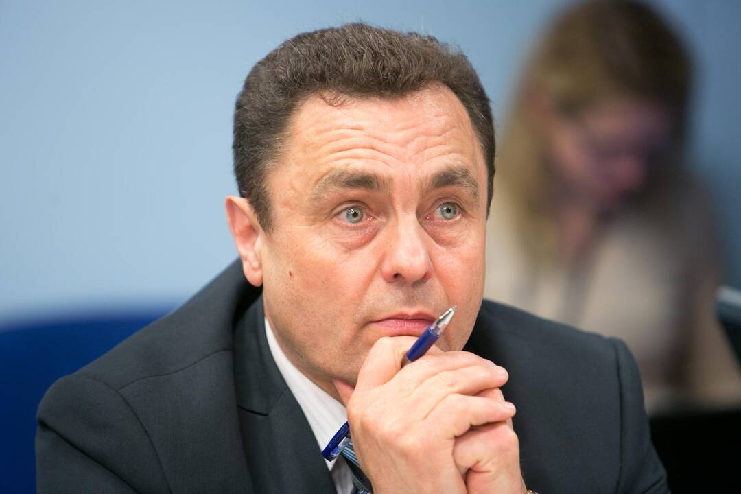 „Tvarkiečiai“: tris prieš referendumą pasisakiusius VRK narius – braukti iš komisijos