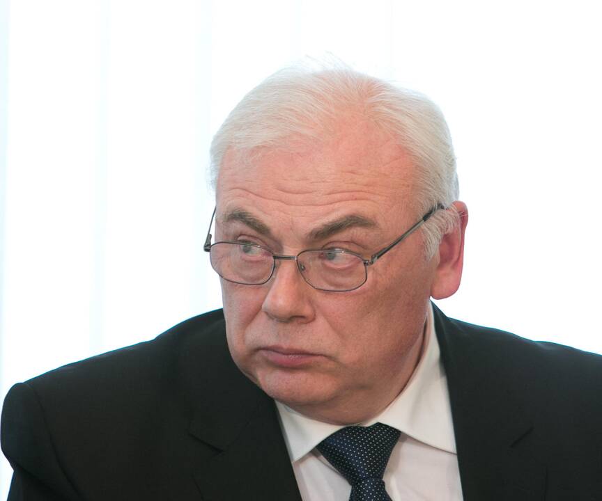 Dėl laužo prie Seimo neleidusių kūrenti policininkų ministras inicijavo tyrimą