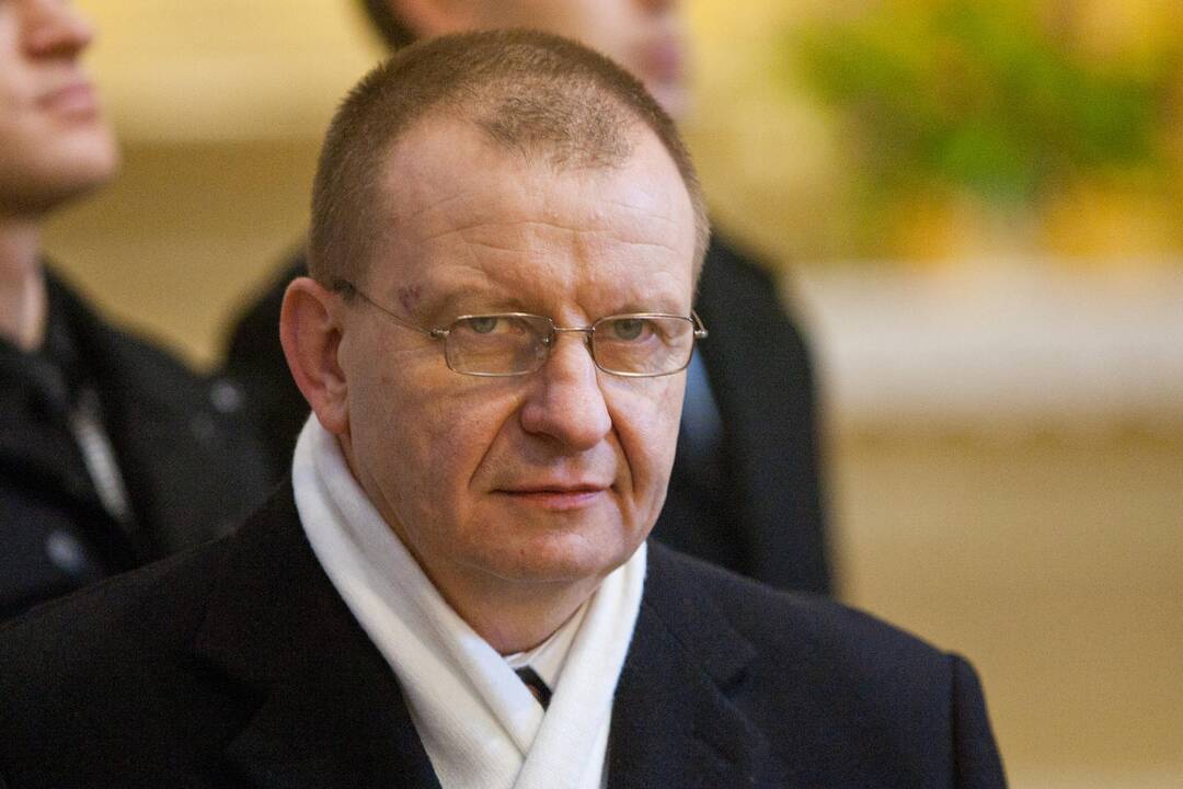 A. Matonis nenori mokėti baudos už vairavimą išgėrus