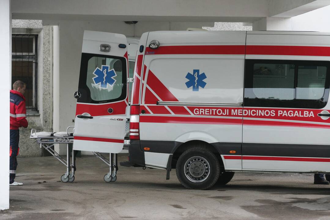 Sostinėje į ligoninę išvežta avariją patyrusi neblaivi moteris