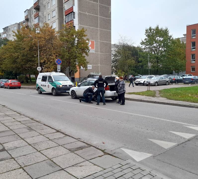 Moteris apie policijos pareigūnus: šaunuoliai, nepaliko bėdoje
