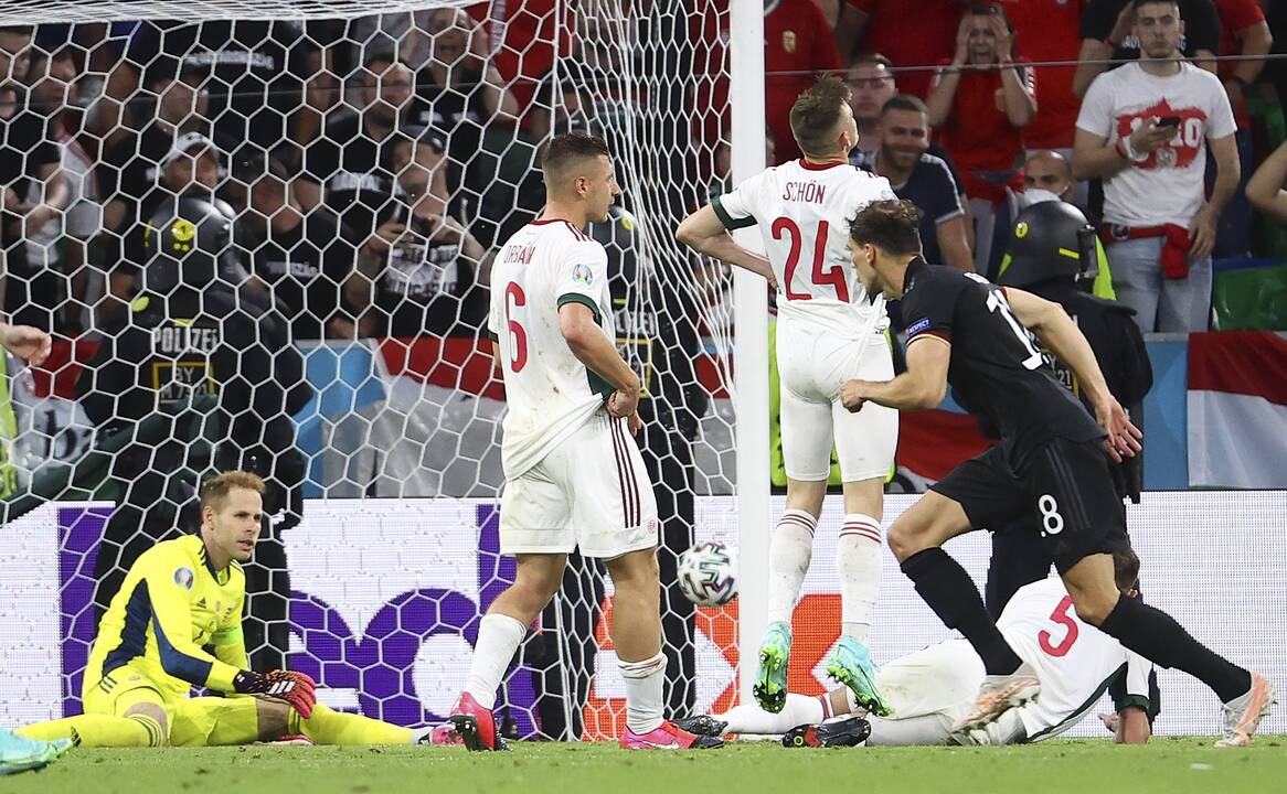 Europos futbolo čempionatas: Vokietija–Vengrija 2:2