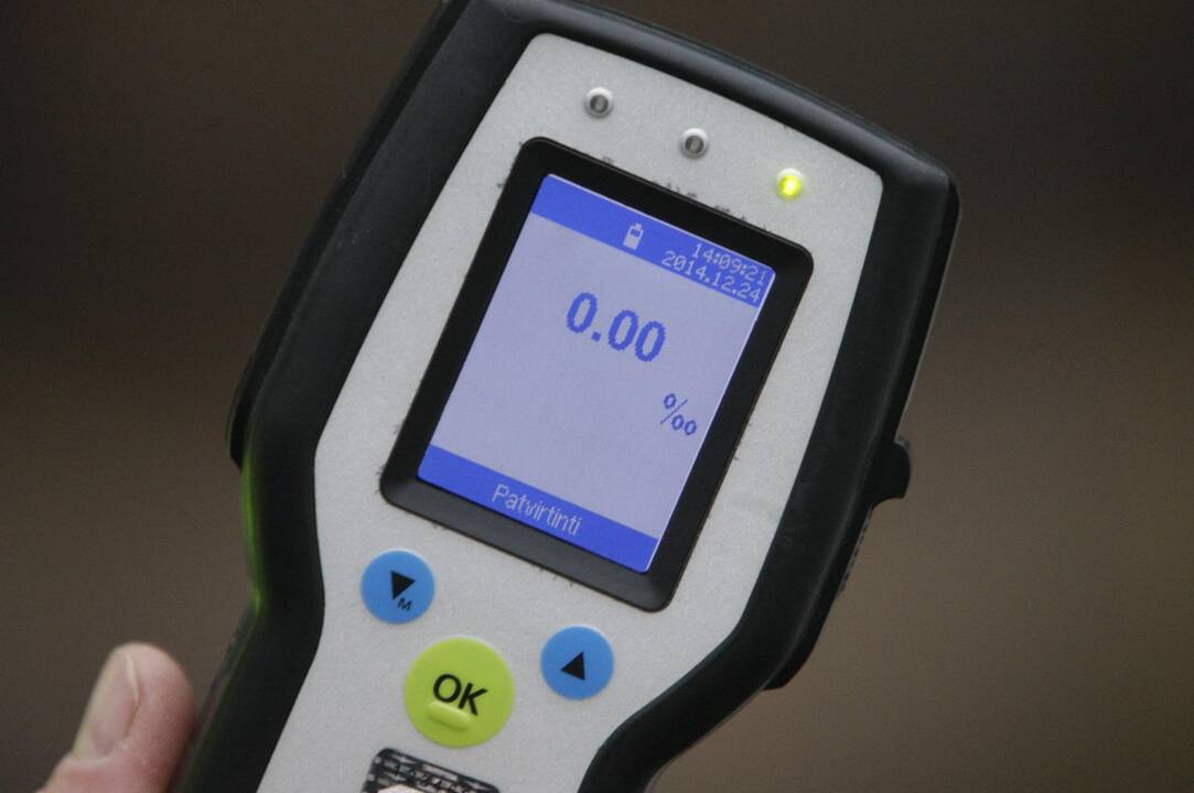 Verslo konfederacijos atstovas: pritartume prievolei tikrinti darbuotojų blaivumą