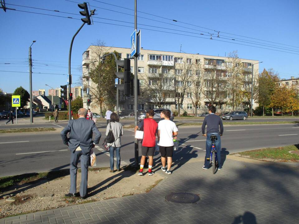 Kauniečių apranga – tarsi vasarą