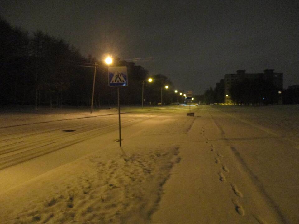Naktį Kauną nuklojo sniegas