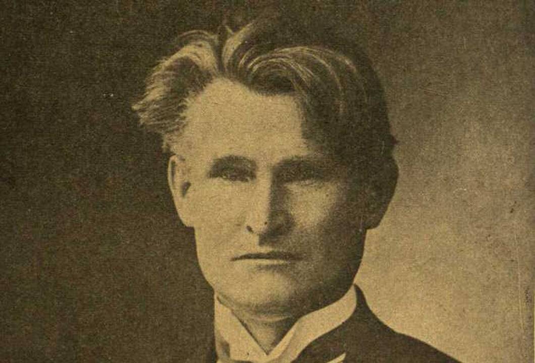 Valdas Adamkus