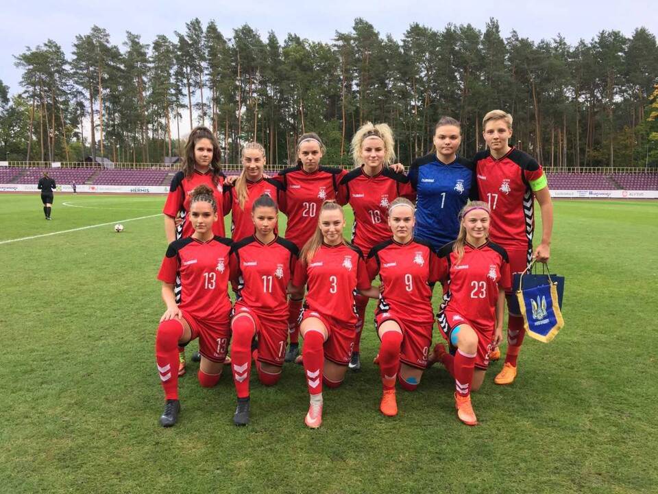 19-mečių merginų futbolo rinktinė pergale baigė Europos čempionato atranką
