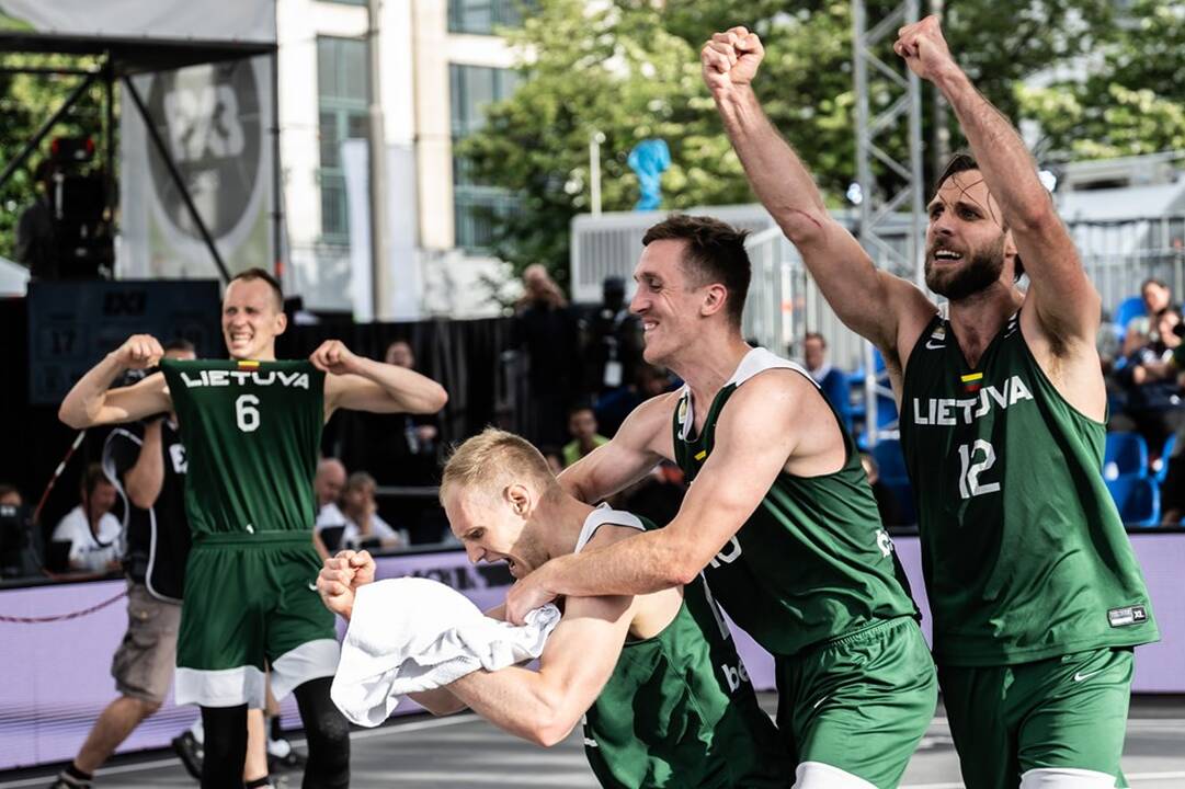 Vyrų dvivietė baidarė: Mindaugas Maldonis ir Andrejus Olijnikas