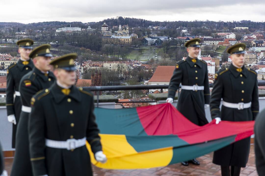 Naujos Lietuvos valstybės vėliavos iškėlimo ceremonija