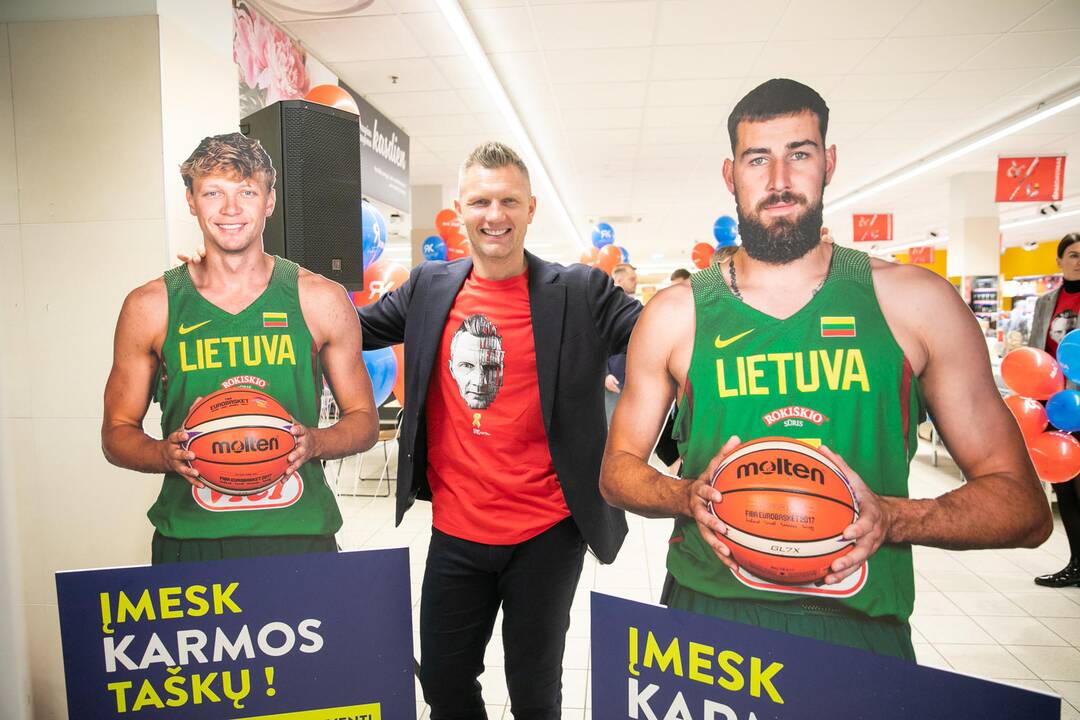 R. Kaukėno fondas pristatė specialius marškinėlius 