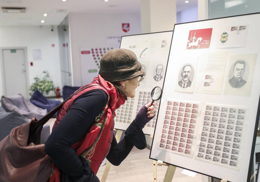 Paroda „Vasario 16-osios Akto signatarai pašto ženkluose"
