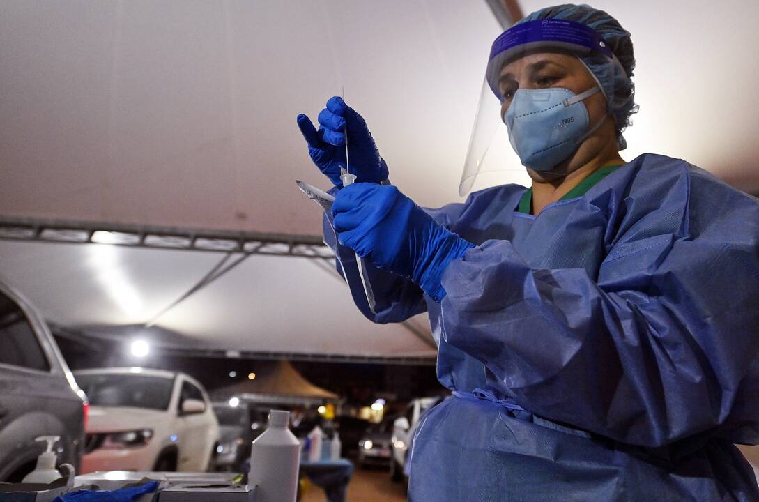 Slovakijoje augant COVID-19 skaičiui, uždraudžiami didesni nei 6 žmonių susibūrimai