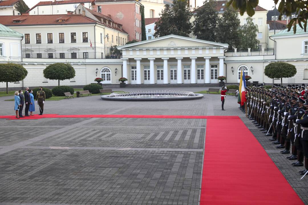 Į Lietuvą atvyko Prancūzijos prezidentas E. Macronas