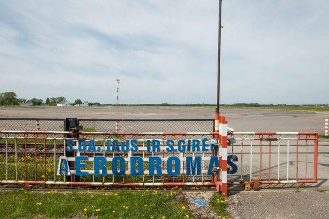 Seimas S. Dariaus ir S. Girėno aerodromo neatidavė kariuomenės reikmėms