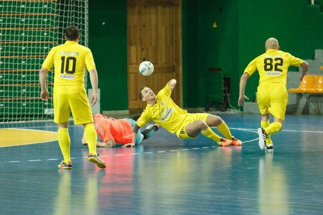 Paaiškėjo pirmieji Lietuvos salės futbolo taurės turnyro antrojo etapo dalyviai