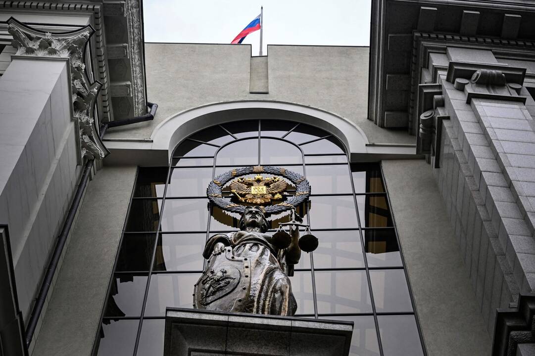Rusija Ukrainai 50 eurų paaukojusį rusą nuteisė kalėti 13 metų