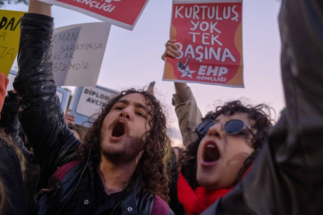 Erdoganas protestuotojams: Turkija nepasiduos gatvių terorui