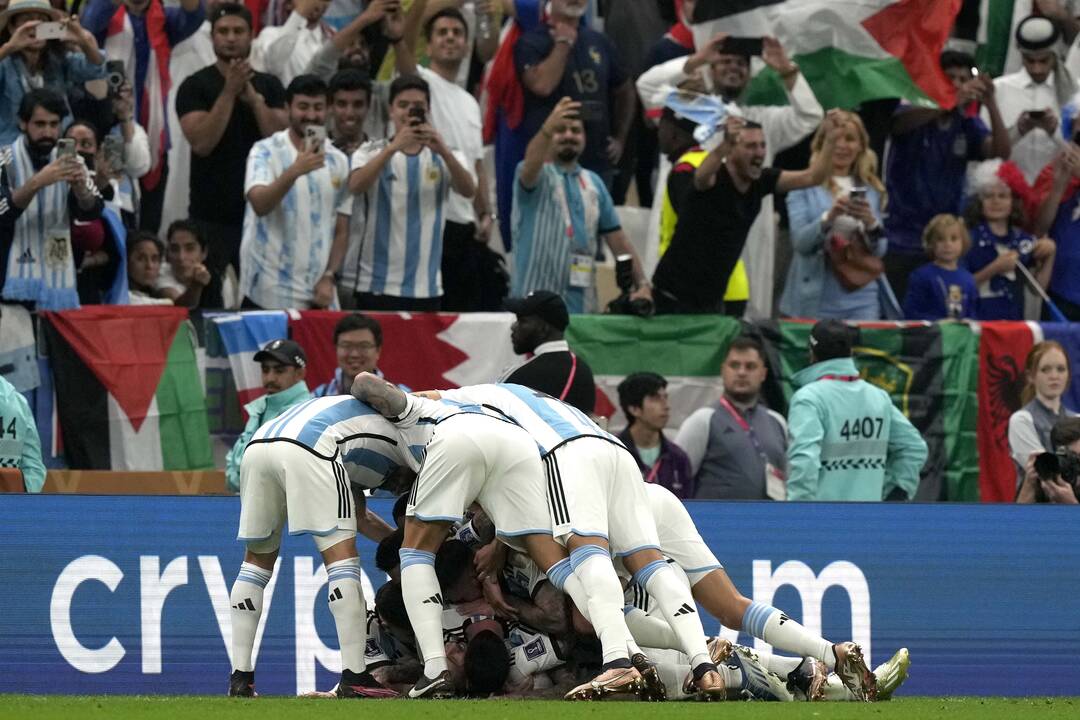 Pasaulio futbolo čempionato finalas: Argentina – Prancūzija