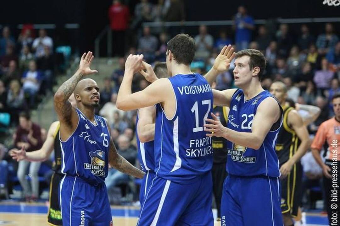 "Fraport Skyliners" įveikė Švedijos klubą