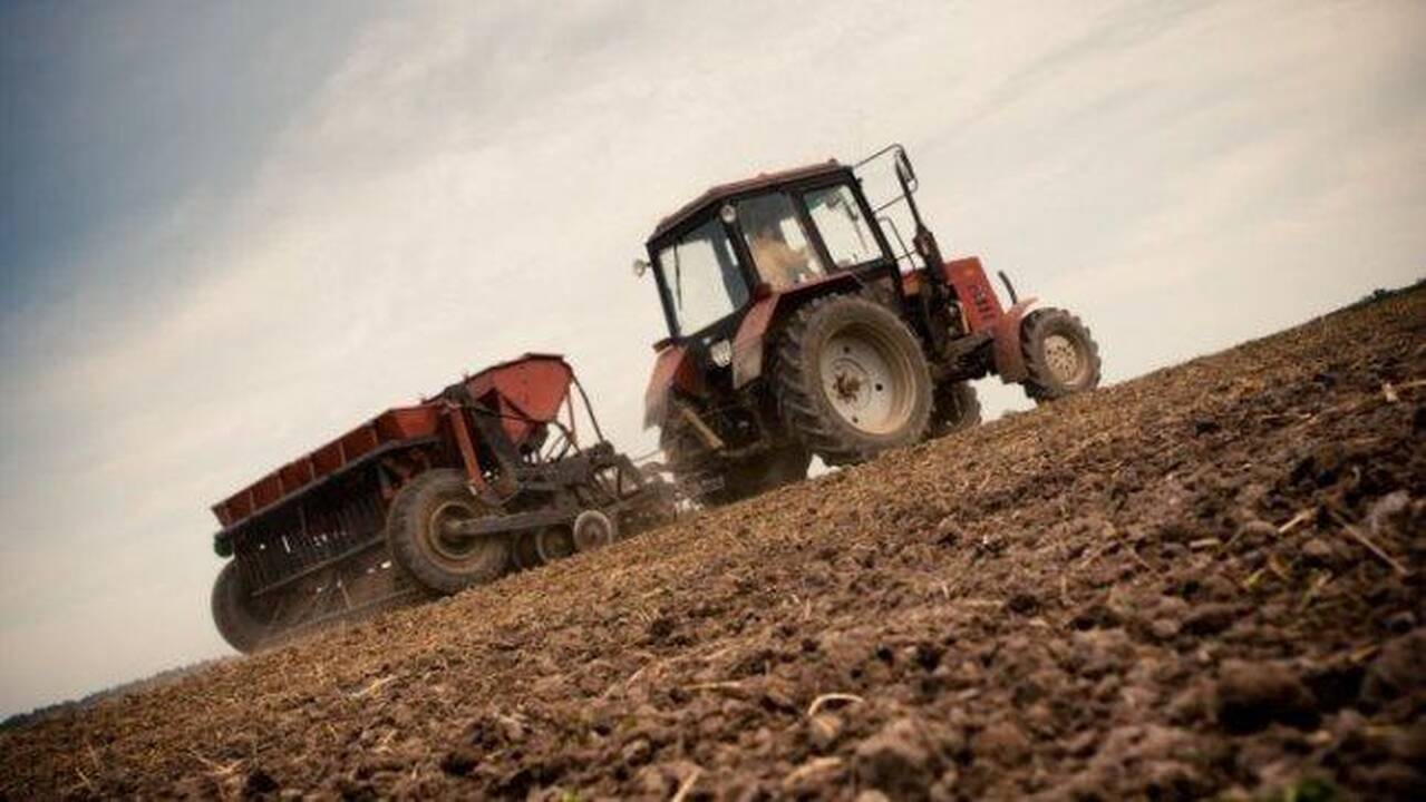 Šie metai ūkininkams nesėkmingi: dėl technikos patirti nuostoliai išaugo trigubai