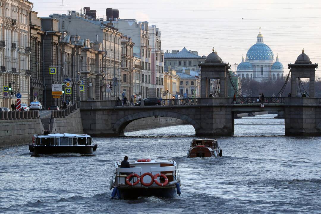 Peterburge įkritusi į Nevos upę nuskendo turistė iš Kinijos