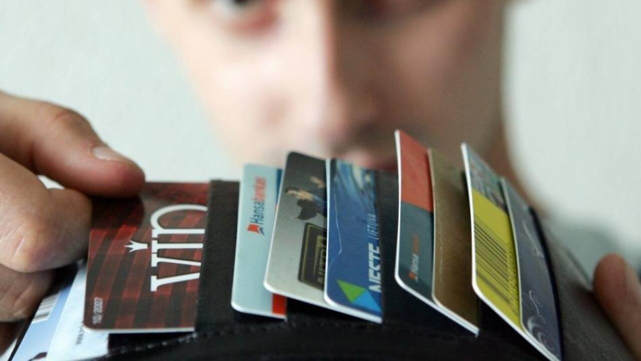 Teks keisti slaptažodžių kodų korteles