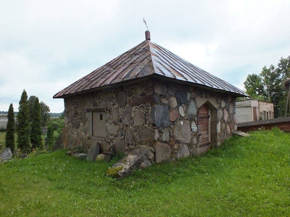 Kamajų koplyčioje ketinama įrengti nedidelį poeto ir kunigo A. Strazdo muziejų