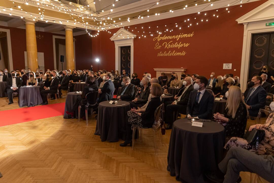 Vilniuje garbingi miestiečiai apdovanoti Šv. Kristoforo statulėlėmis