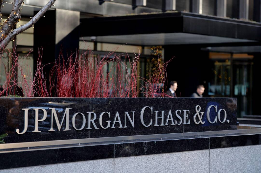 „JP Morgan Chase“ vadovas: vyriausybės uždarymas daro žalą JAV ekonomikai