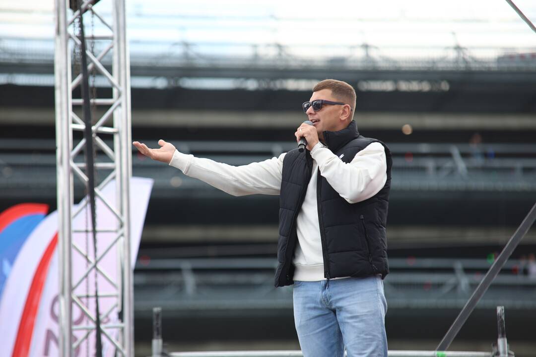 Nemuno saloje – „Eoltas car show 2023“