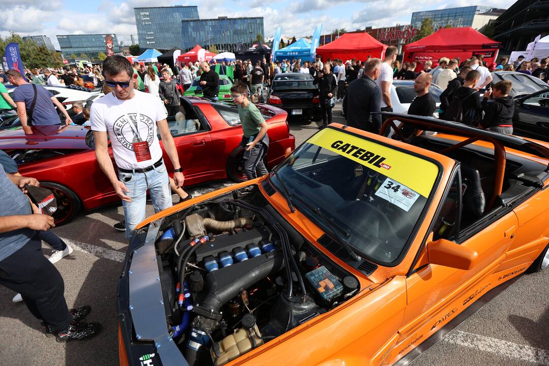 Nemuno saloje – „Eoltas car show 2023“