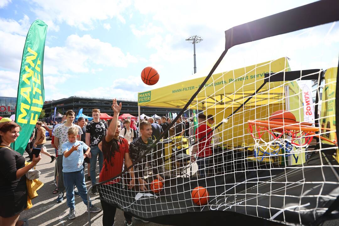 Nemuno saloje – „Eoltas car show 2023“