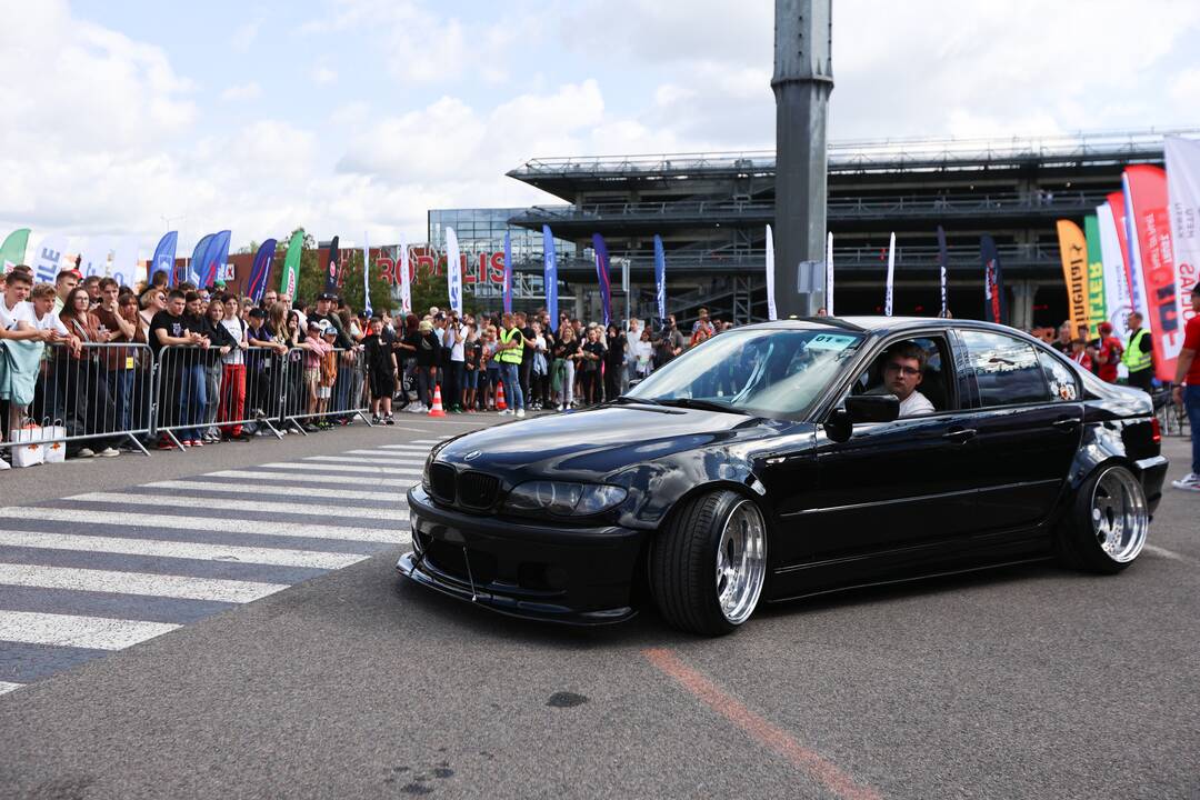 Nemuno saloje – „Eoltas car show 2023“