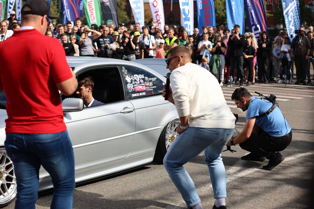 Nemuno saloje – „Eoltas car show 2023“