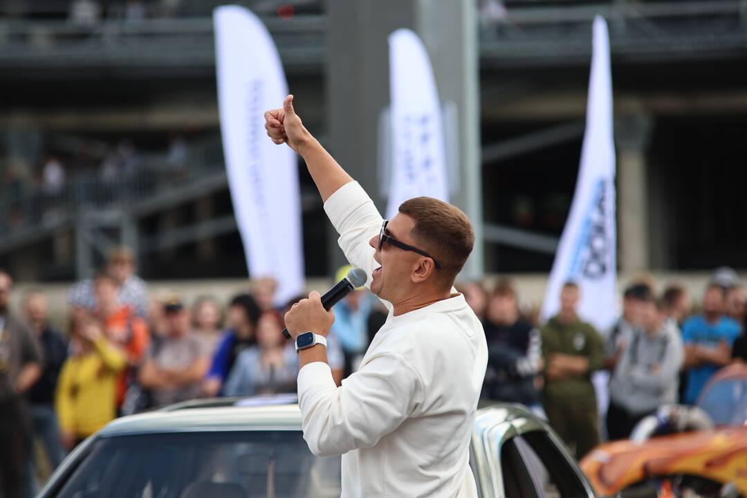 Nemuno saloje – „Eoltas car show 2023“