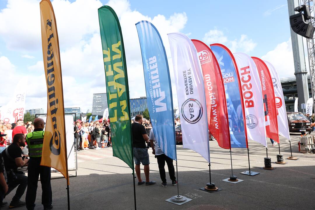 Nemuno saloje – „Eoltas car show 2023“