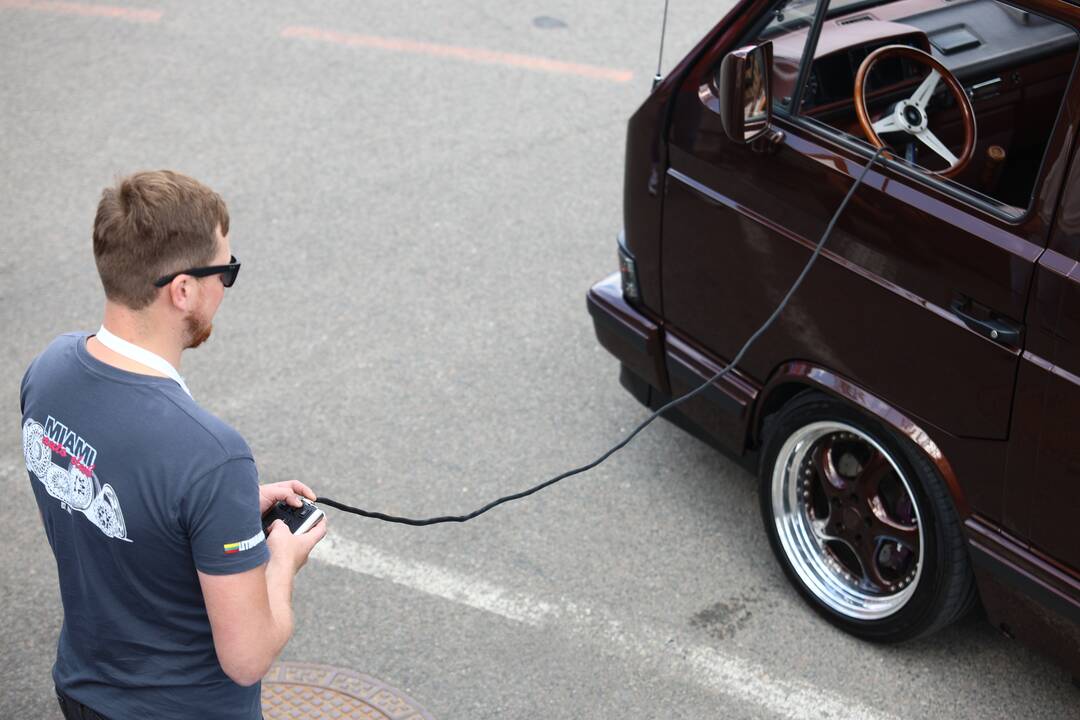 Nemuno saloje – „Eoltas car show 2023“