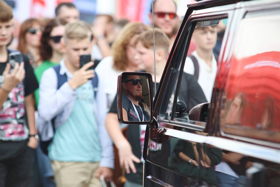 Nemuno saloje – „Eoltas car show 2023“
