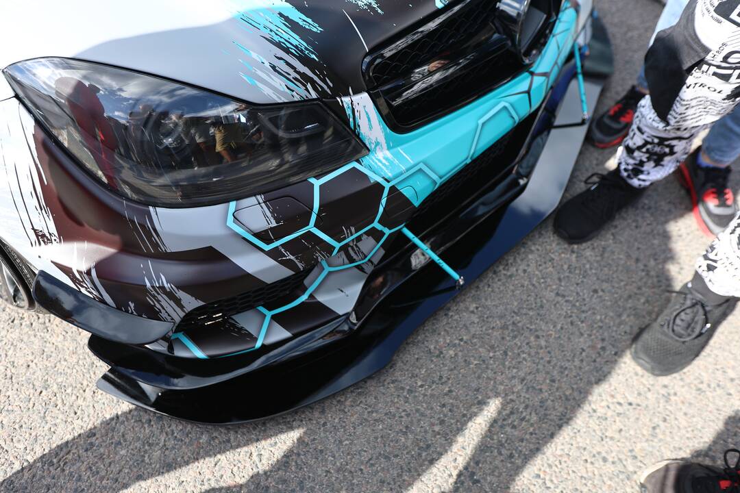 Nemuno saloje – „Eoltas car show 2023“