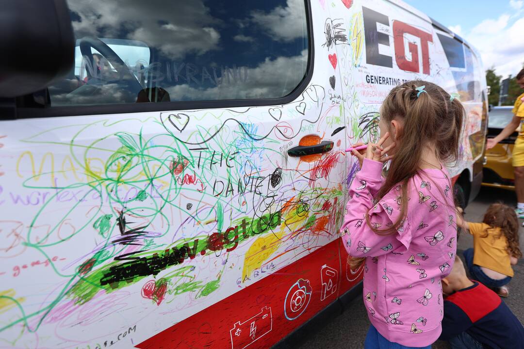 Nemuno saloje – „Eoltas car show 2023“