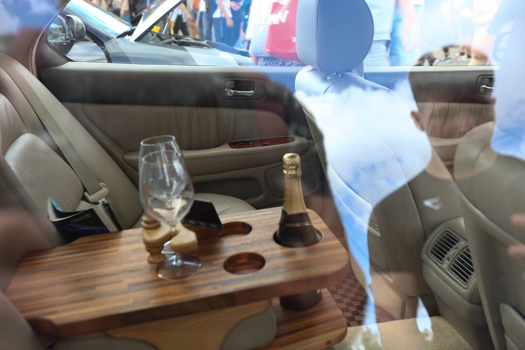 Nemuno saloje – „Eoltas car show 2023“